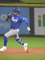 Leyba, Núñez y Rojas Jr. lideran triunfo de Licey sobre Escogido