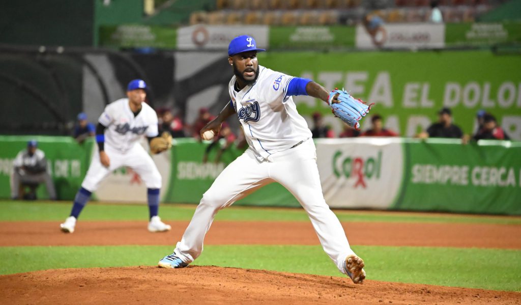 De Los Santos, comprometido con el Licey en tramo decisivo De Los Santos, comprometido con el Licey en tramo decisivo