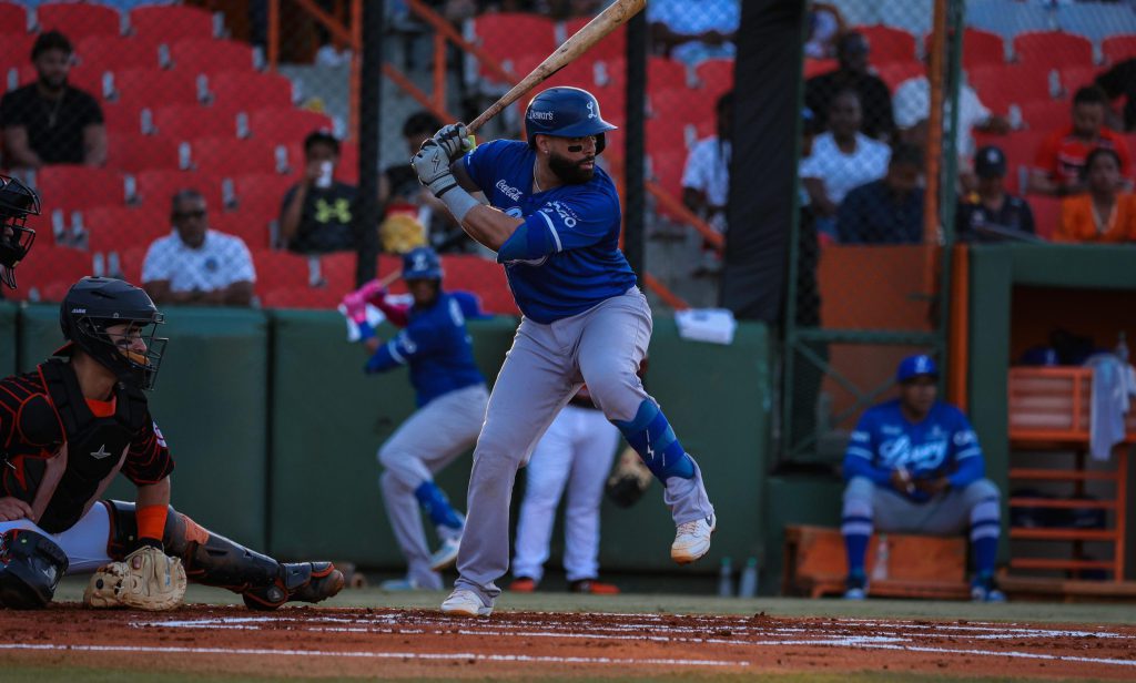 Licey vuelve a caer ante Toros en La Romana