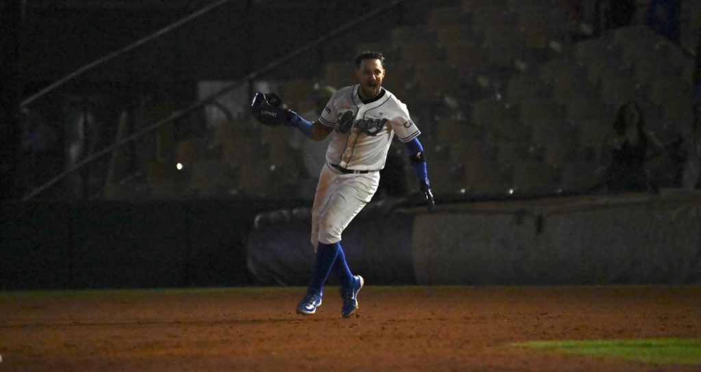 Gilbert Gómez: «Cristhian Adames ha sido un verdadero MVP»