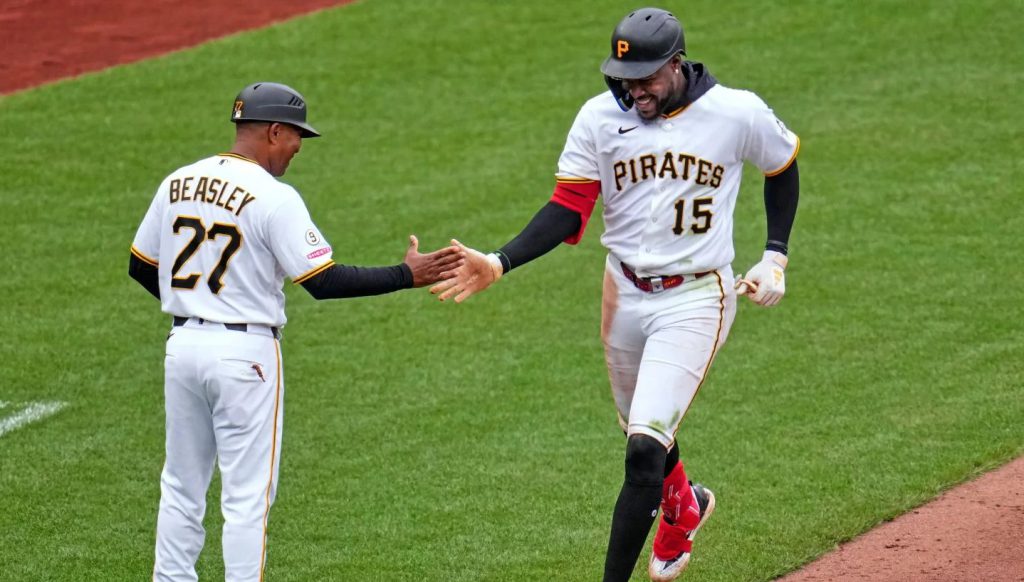 Cruz vuelve a jonronear; Marte y De La Cruz brillan en Las Mayores Cruz vuelve a jonronear; Marte y De La Cruz brillan en Las Mayores