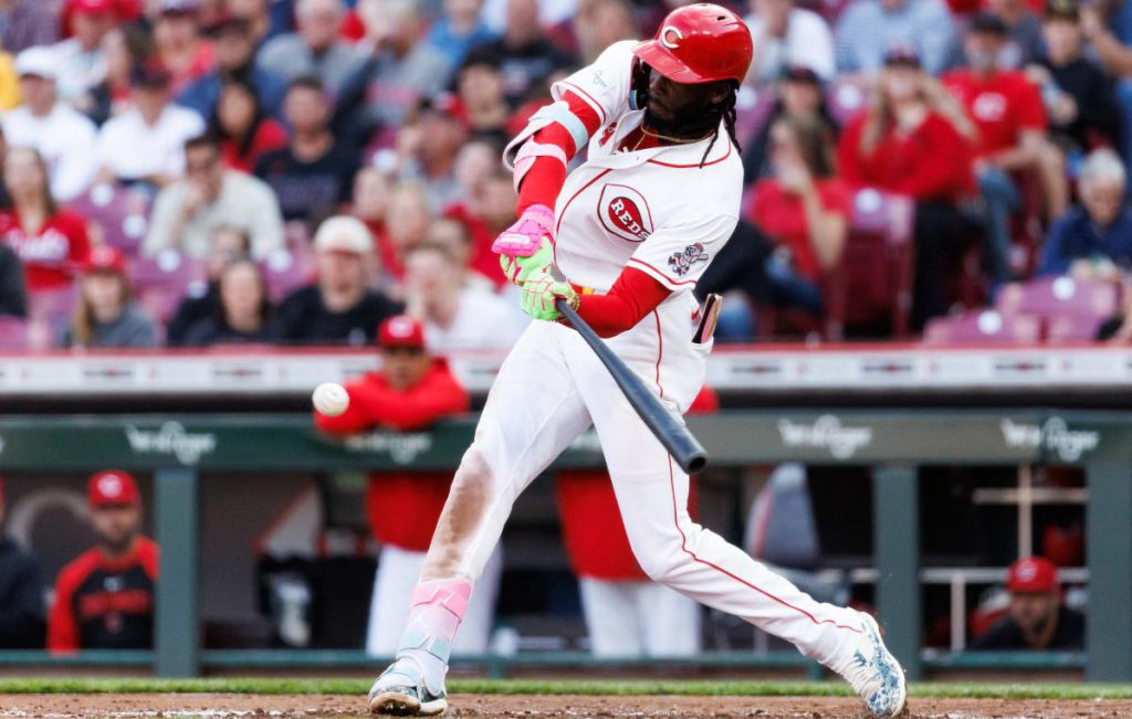 De La Cruz batea doble y sencillo en MLB