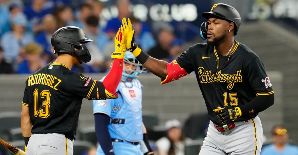 Oneil Cruz conecta cuadrangular 11 en MLB Oneil Cruz conecta cuadrangular 11 en MLB