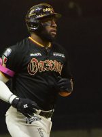 Mel Rojas Jr., Ángel Feliz y Starlyn Núñez conectan vuelacercas