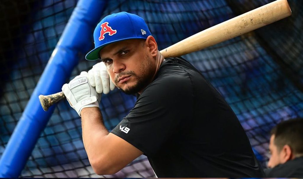 Ramón Hernández pega grand slam en México Ramón Hernández pega grand slam en México