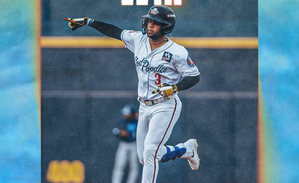 Ortiz batea de 5-4 con HR en AA, Barrera da vuelacercas en México