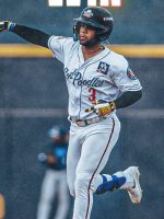 Ortiz batea de 5-4 con HR en AA, Barrera da vuelacercas en México