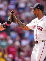 Brayan Bello logra sexta victoria de la temporada en MLB