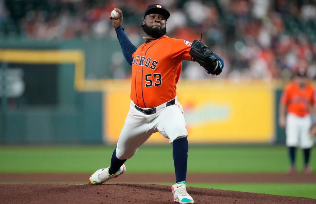 Javier gana, De La Cruz pega 3 hits en las Grandes Ligas