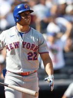 Juan Soto despacha cuadrangular 25 en las Grandes Ligas