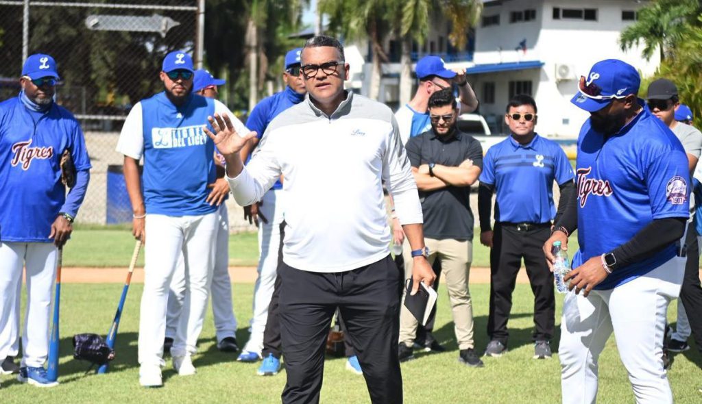 Vicente anuncia próximas integraciones y resalta aporte de jóvenes talentos Vicente anuncia próximas integraciones y resalta aporte de jóvenes talentos