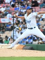 Abreu debuta en grande; Licey cede ante las Águilas