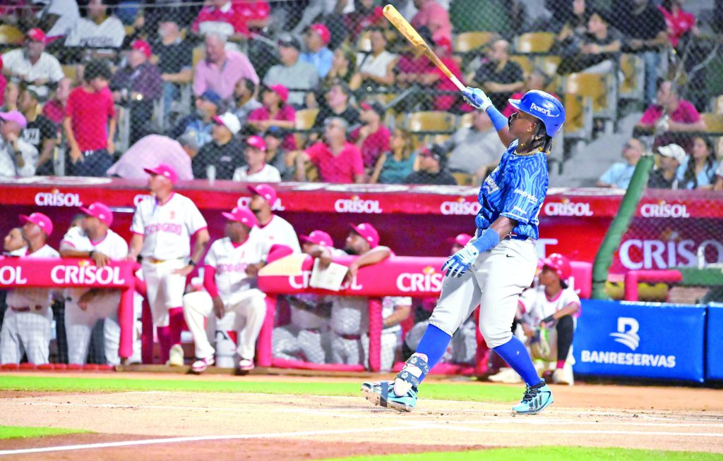 Madé hace historia; Alcántara deslumbra y Licey aplasta al Escogido Madé hace historia; Alcántara deslumbra y Licey aplasta al Escogido