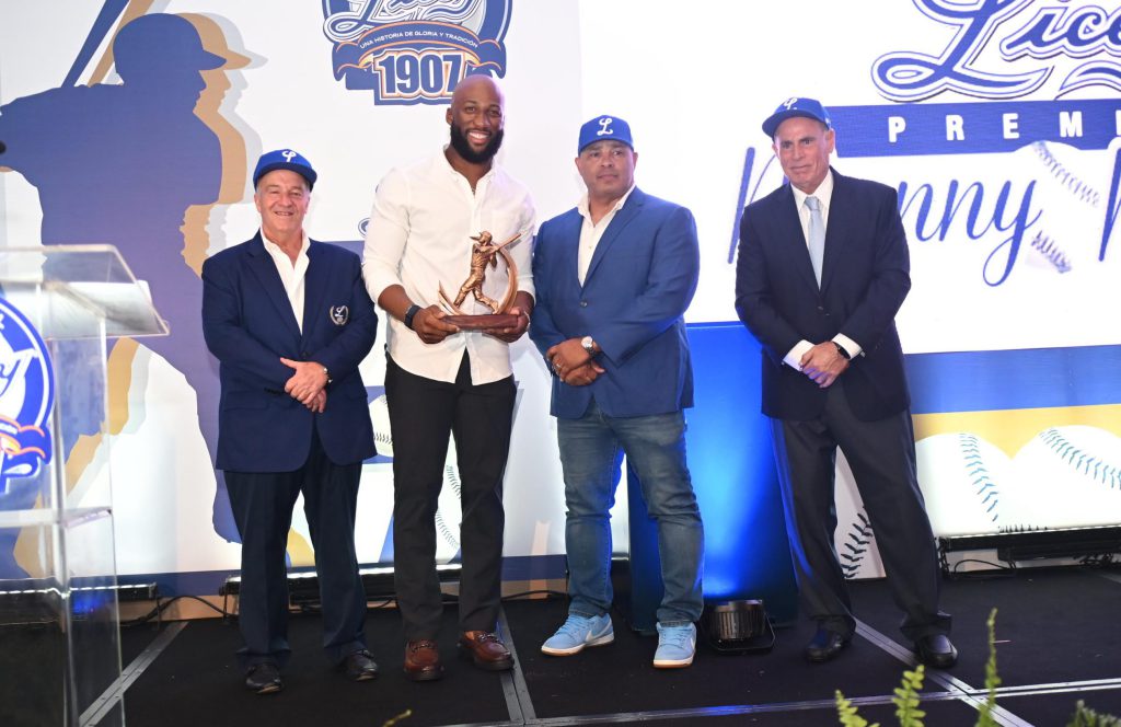 Mel Rojas Jr. gana la primera edición del Premio Manny Mota Mel Rojas Jr. gana la primera edición del Premio Manny Mota