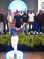 Con latido glorioso en el pecho, Licey despierta su mística para la batalla